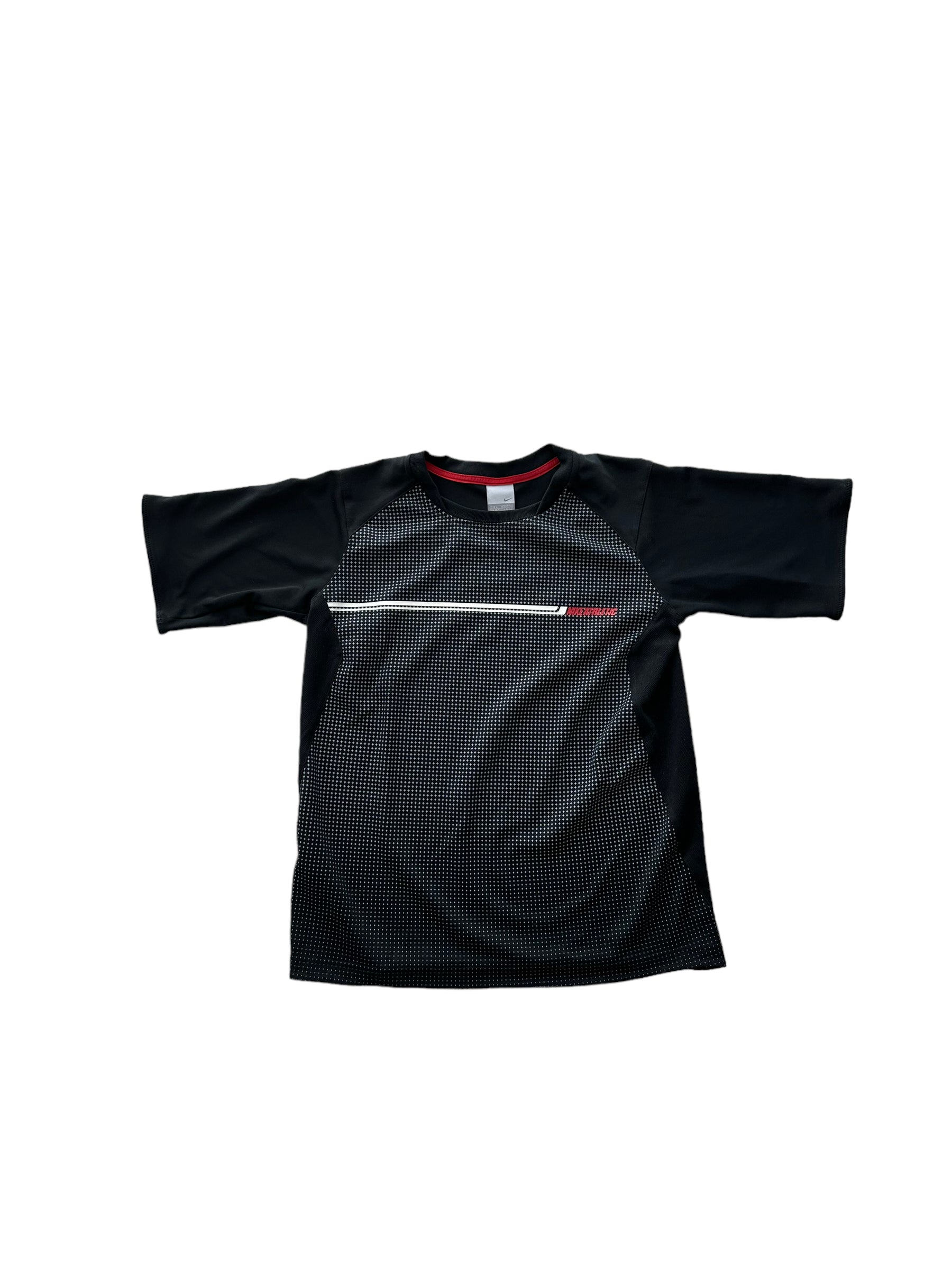 Nike Athletic Shirt (M) – Vierzweiplug